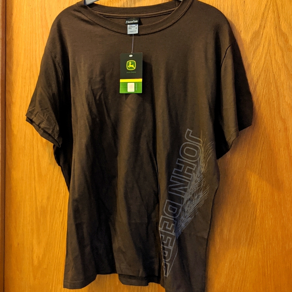 NWT Official John Deere Tshirt